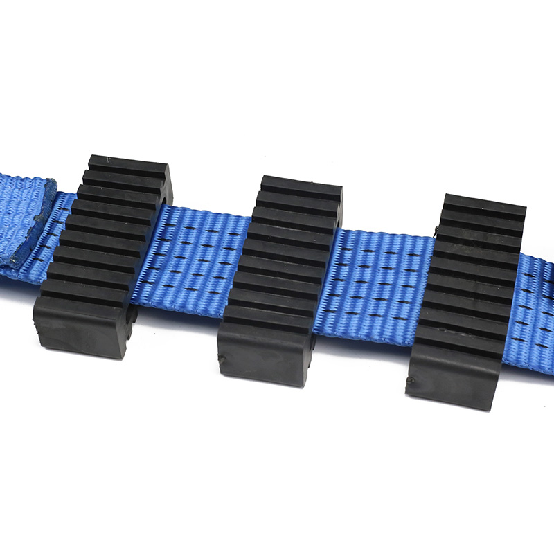 De 2 tums kraftiga spärrremssnurrarna och gummiblocken